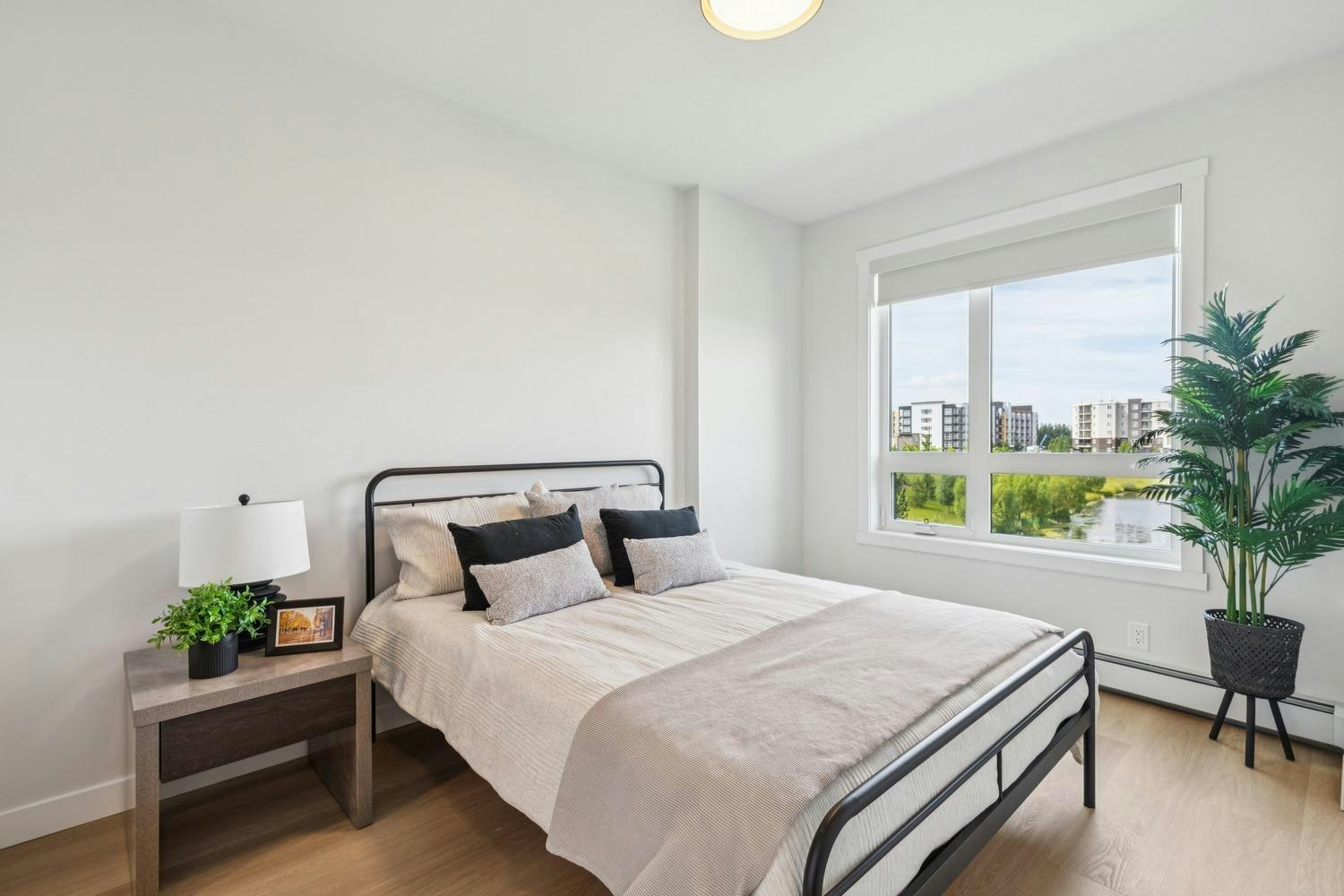 11830 26 Avenue Southwest, Edmonton, AB, T6W 3R3 - 25