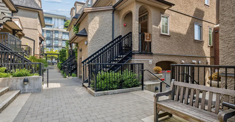 7547 Yukon Street, Vancouver, BC, V5X 2Y4 - 4