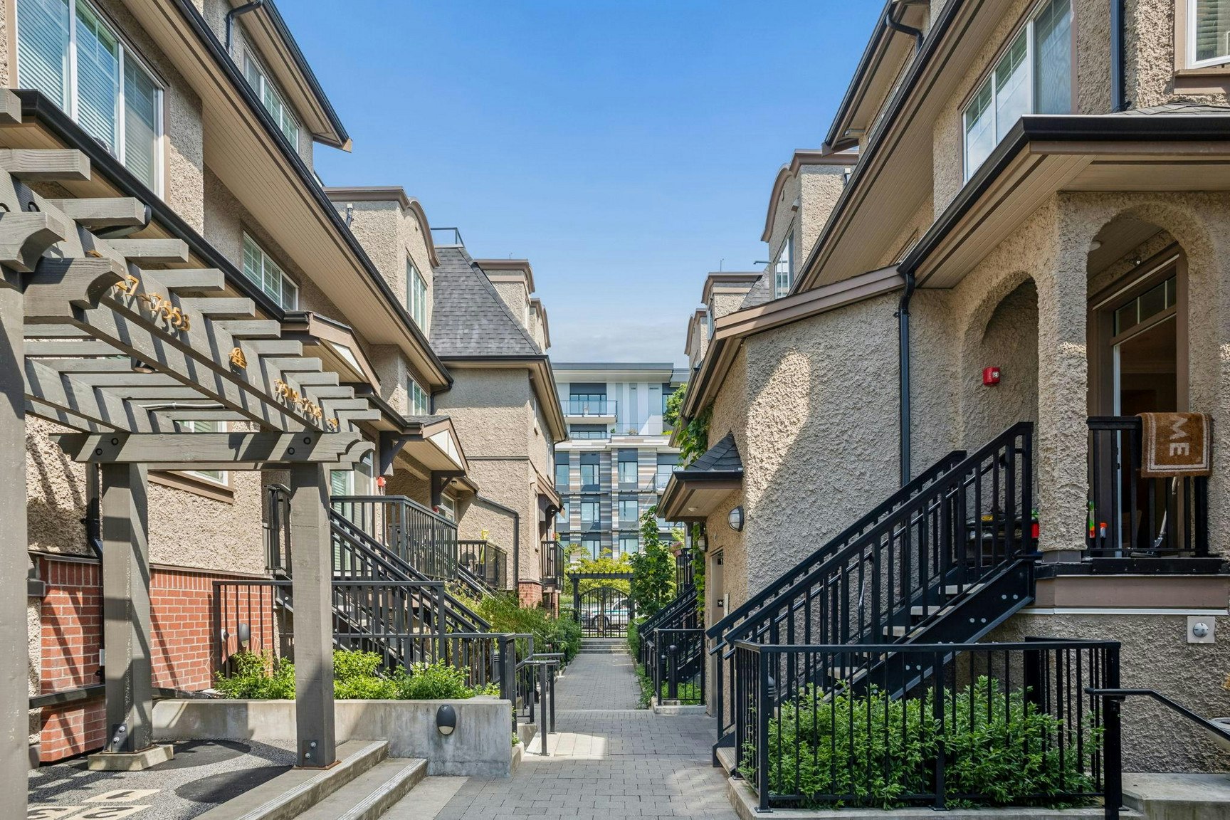 7547 Yukon Street, Vancouver, BC, V5X 2Y4 - 3