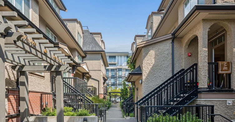7547 Yukon Street, Vancouver, BC, V5X 2Y4 - 3