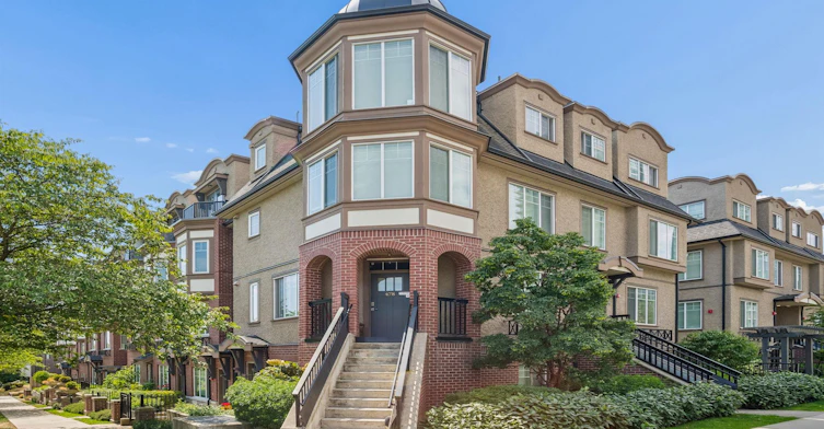 7547 Yukon Street, Vancouver, BC, V5X 2Y4