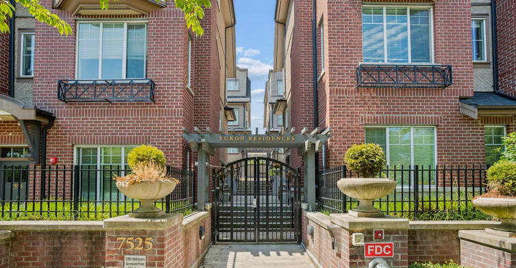 7547 Yukon Street, Vancouver, BC, V5X 2Y4 - 2