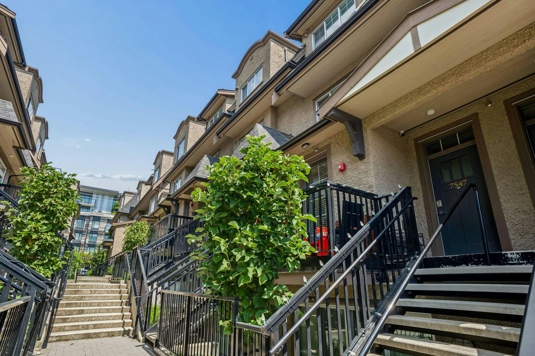 7547 Yukon Street, Vancouver, BC, V5X 2Y4 - 6