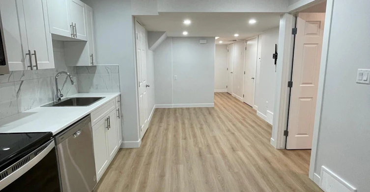 15642 19 Avenue Southwest, Edmonton, AB, T6W 5C3 - 6