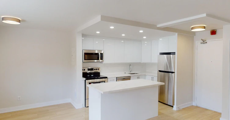 W201-2222 Weston Road, Toronto, ON, M9N 1Y7 - 2
