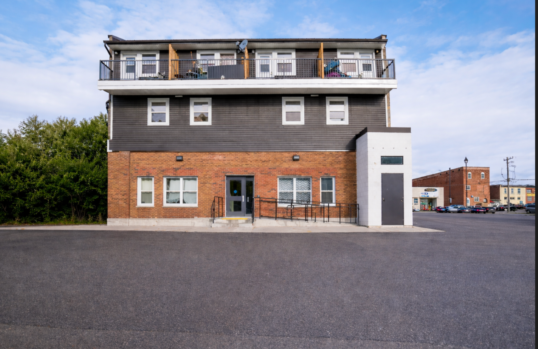 206-12 Colborne Street East, Orillia, ON, L3V 1T3