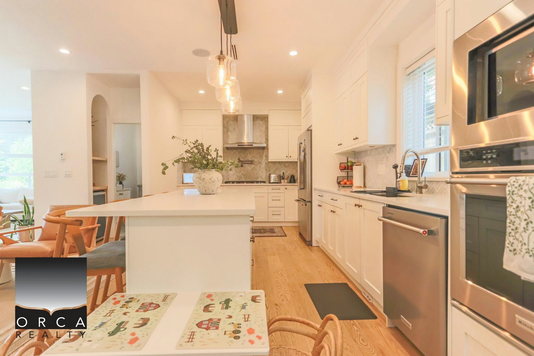 116 West Windsor Road, North Vancouver, BC, V7N 2M8 - 34