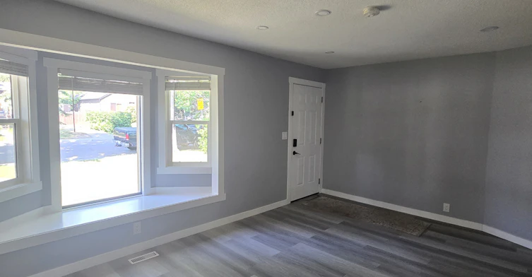2414 27 Street Southeast, Calgary, AB, T2B 0R2 - 3