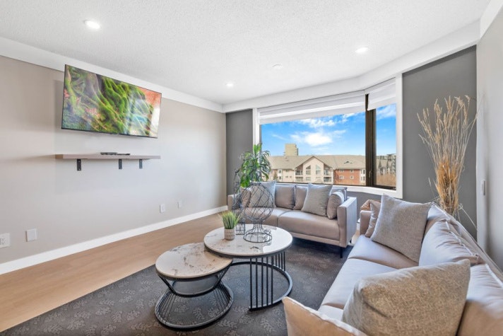 4311 49 Avenue, Red Deer, AB