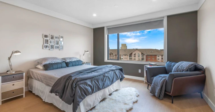 4311 49 Avenue, Red Deer, AB - 5