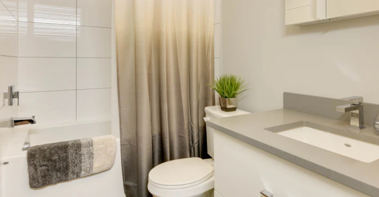 10620 116 Street NW, Edmonton, AB, T5H 0P3 - 5