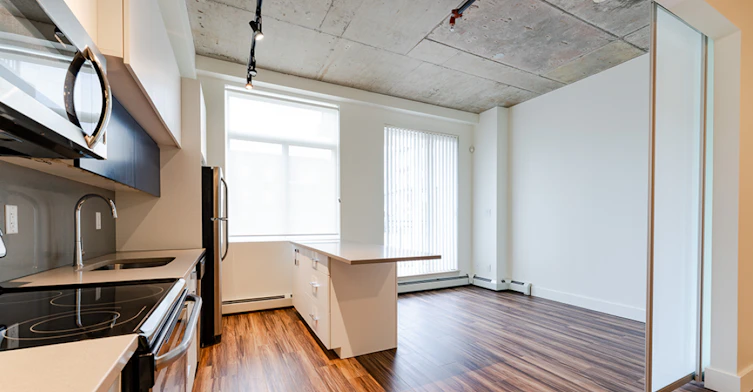 10620 116 Street NW, Edmonton, AB, T5H 0P3 - 11