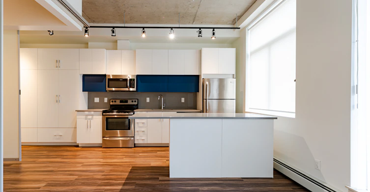 10620 116 Street NW, Edmonton, AB, T5H 0P3 - 9