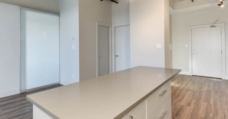 121-10620 116 Street NW, Edmonton, AB, T5H 0P3 - 4