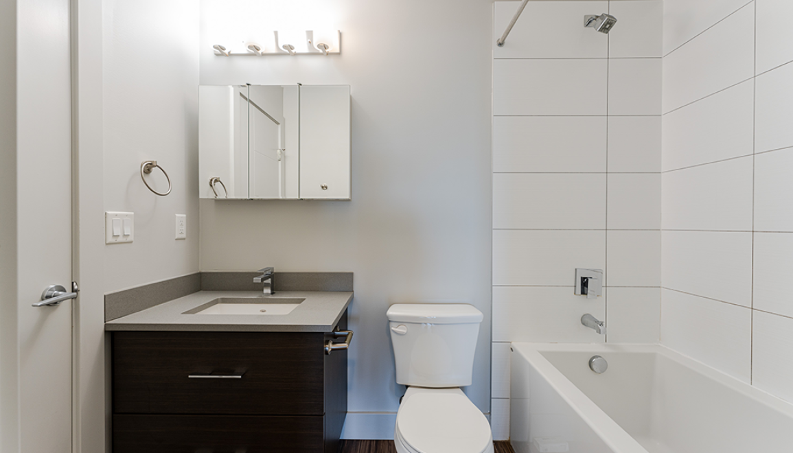 121-10620 116 Street NW, Edmonton, AB, T5H 0P3 - 18