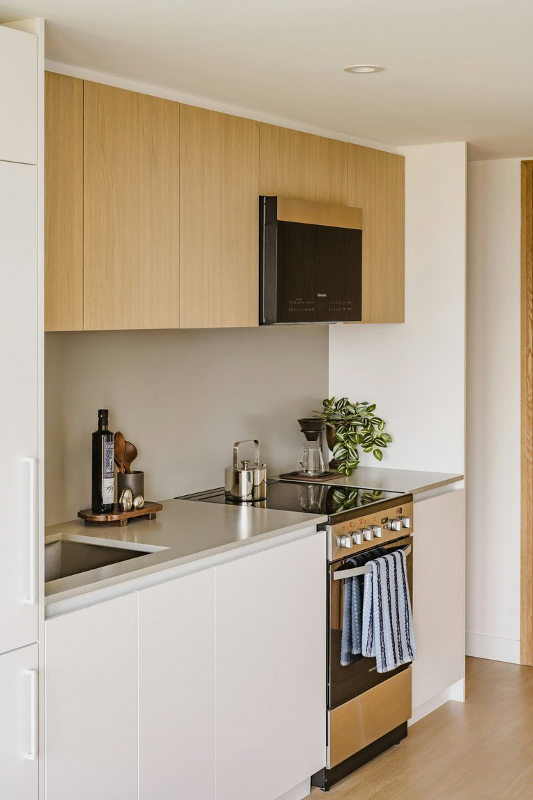 1370 Senakw Lane, Vancouver, BC, V6J 0J5 - 4