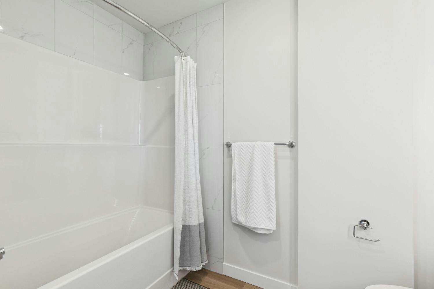 11830 26 Avenue Southwest, Edmonton, AB, T6W 3R3 - 11