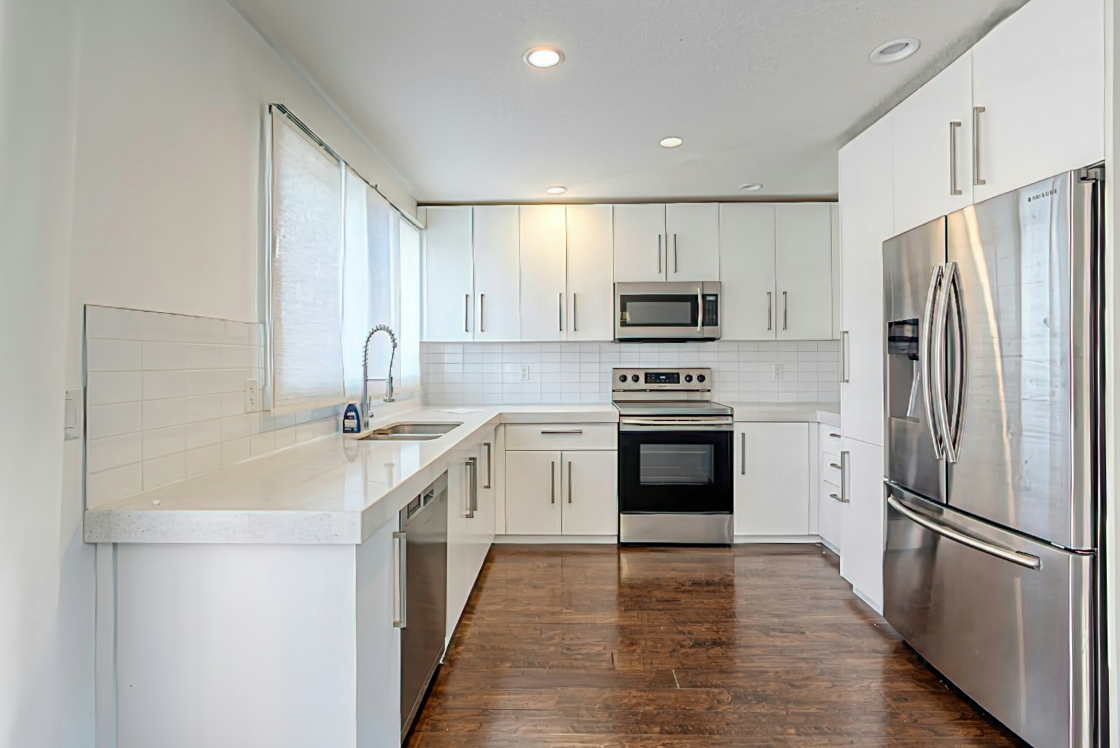 1530 Bayside Avenue Southwest, Airdrie, AB, T4B 0V3 - 2