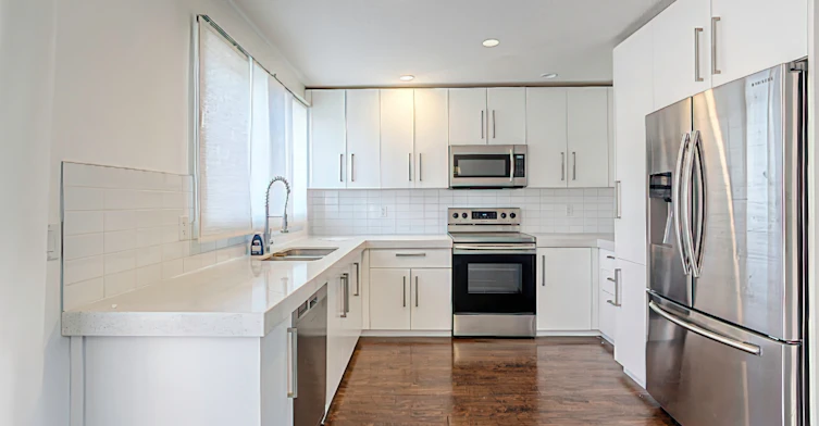 1530 Bayside Avenue Southwest, Airdrie, AB, T4B 0V3 - 2