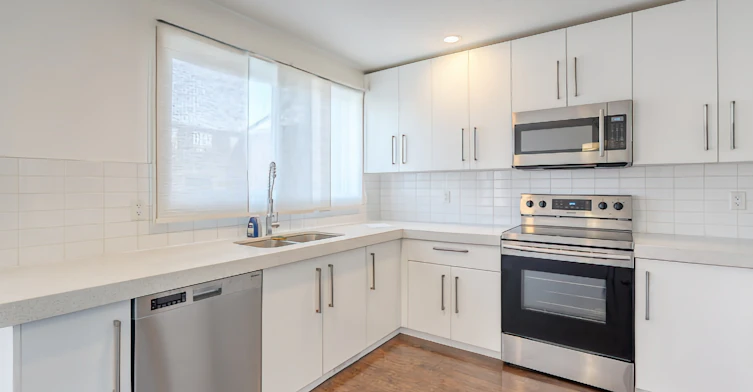 1530 Bayside Avenue Southwest, Airdrie, AB, T4B 0V3 - 3