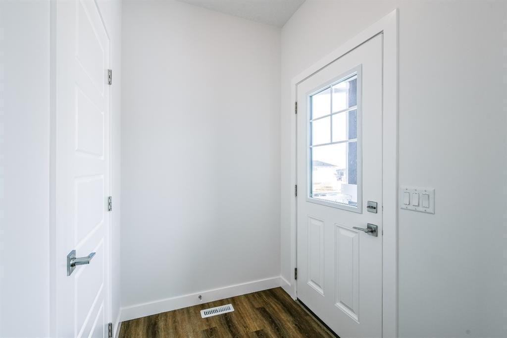 1-48 Ambleside Crescent Northwest, Calgary, AB, T3P 1S6 - 4