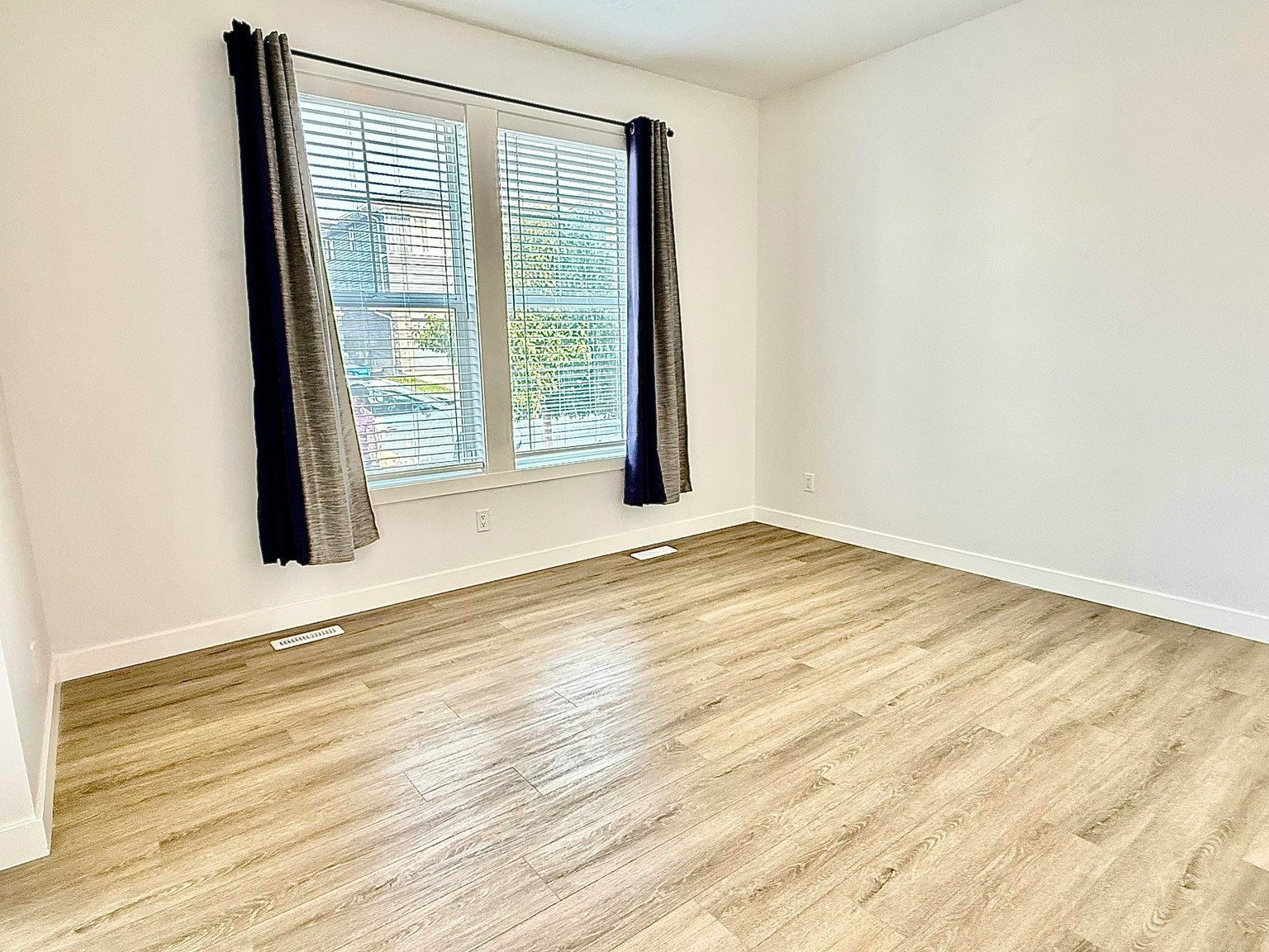 1-48 Ambleside Crescent Northwest, Calgary, AB, T3P 1S6 - 7