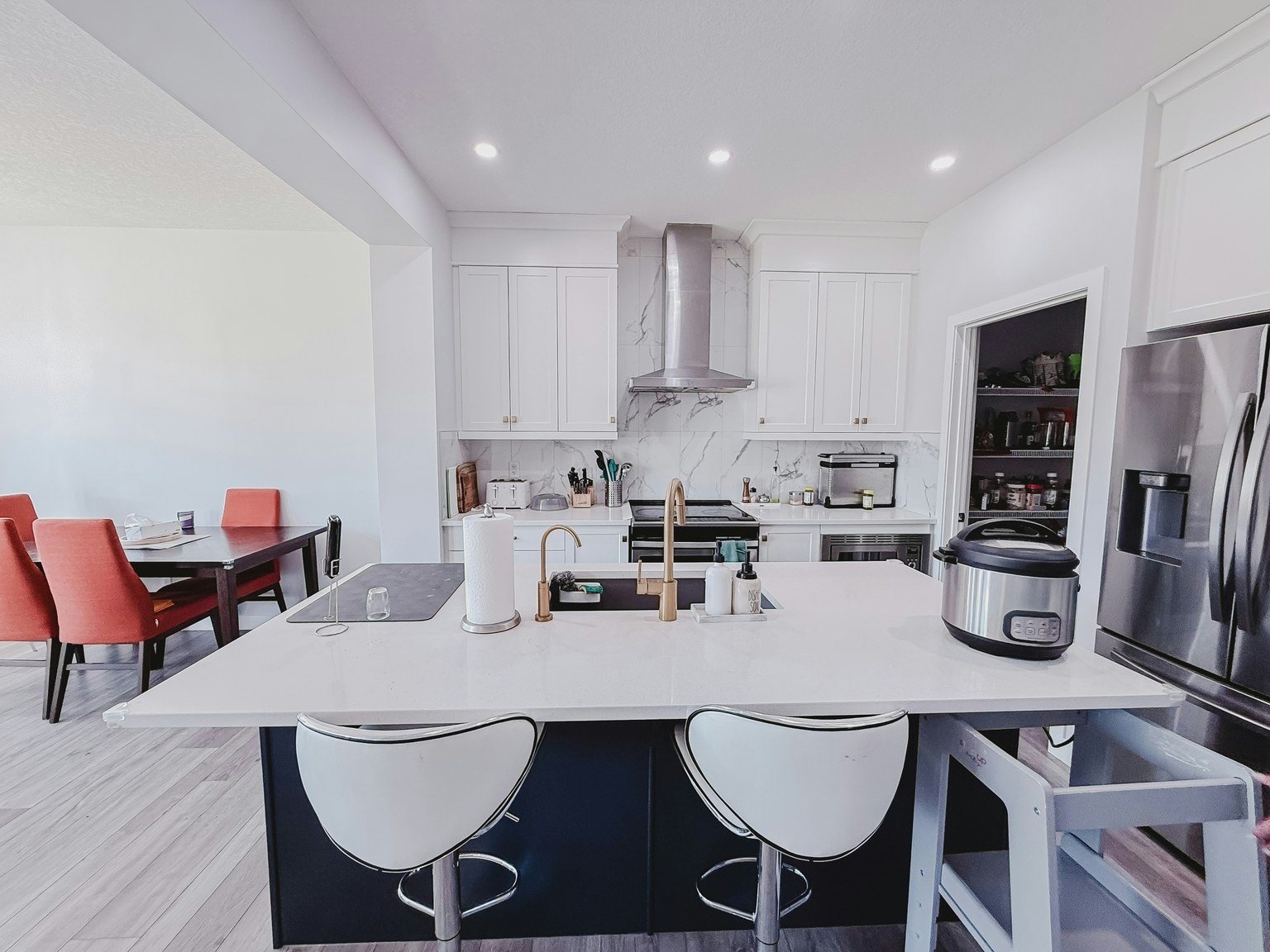 15 Belmont Heath Southwest, Calgary, AB, T2X 4N5 - 4