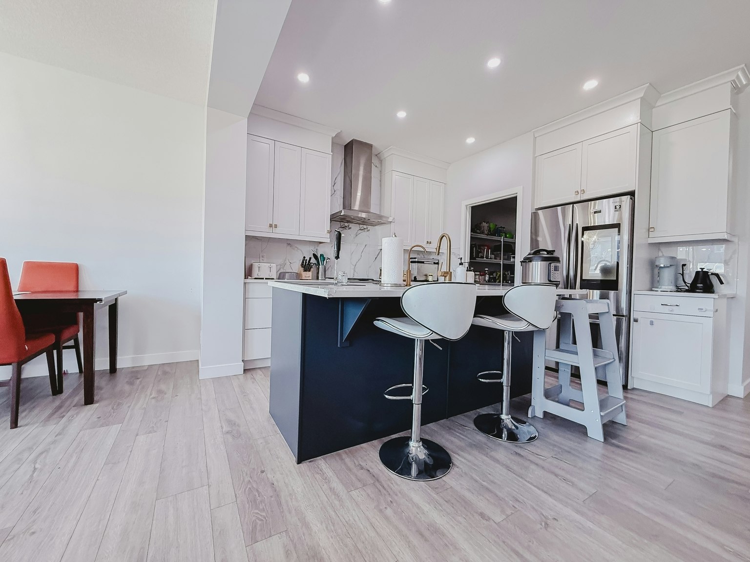 15 Belmont Heath Southwest, Calgary, AB, T2X 4N5 - 3