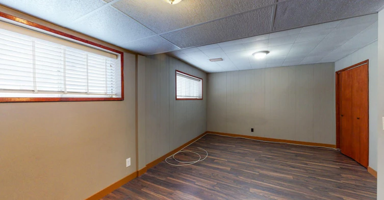 454 30 Avenue Northwest, Calgary, AB, T2M 2N4 - 6