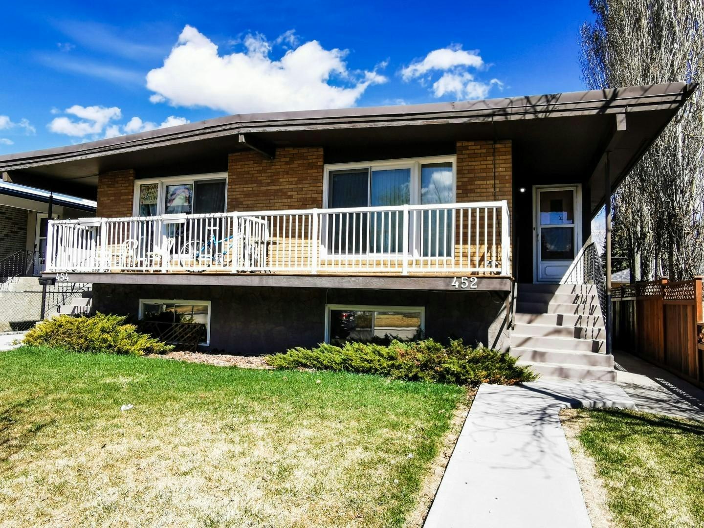 454 30 Avenue Northwest, Calgary, AB, T2M 2N4 - 2