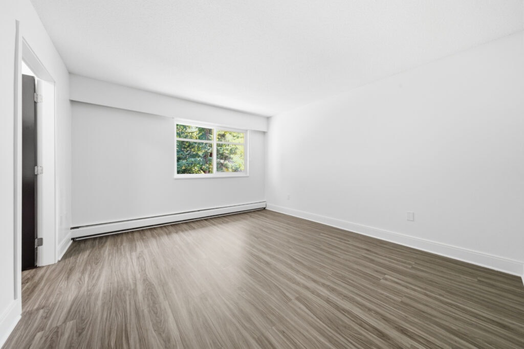 3733-3817 Princess Avenue, North Vancouver, BC, V7N 2E5 - 8