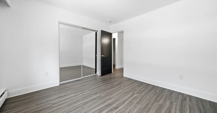 3733-3817 Princess Avenue, North Vancouver, BC, V7N 2E5 - 9