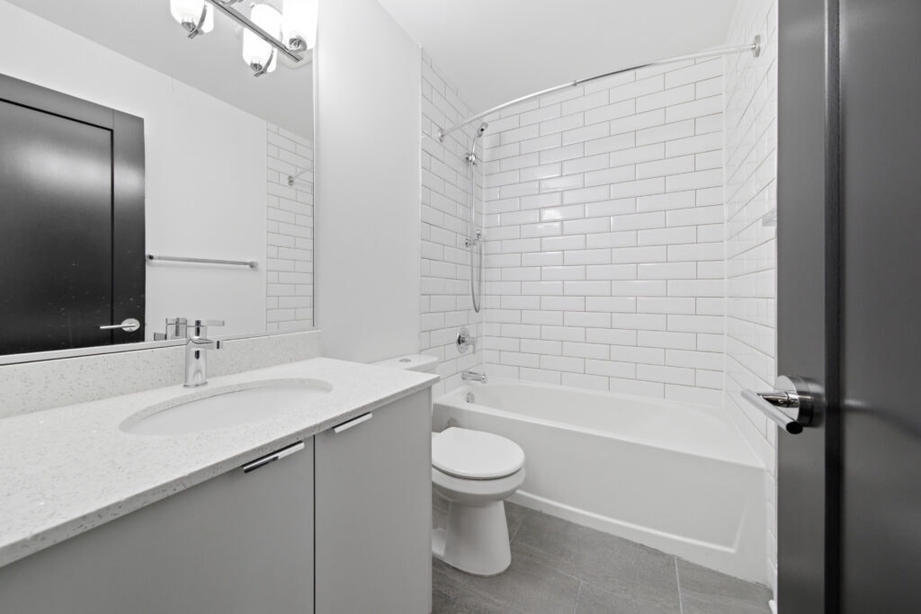3733-3817 Princess Avenue, North Vancouver, BC, V7N 2E5 - 11
