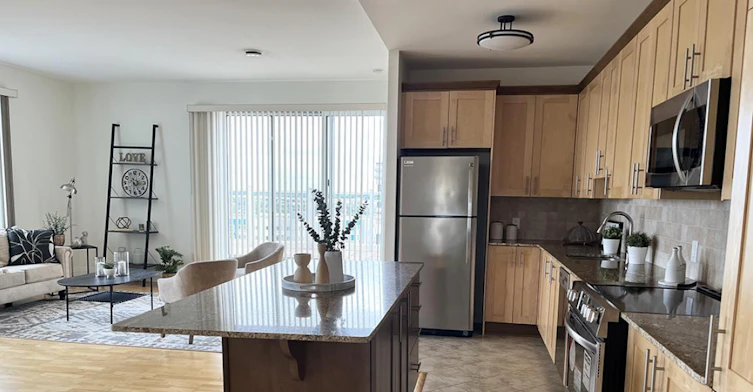 204-1047 Canadian Shield Avenue, Ottawa, ON, K2K 0H4 - 4