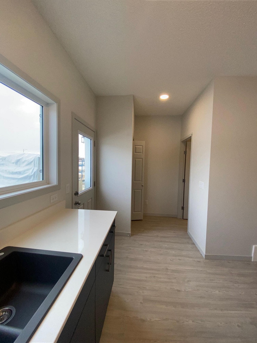 6285 175a Avenue Northwest, Edmonton, AB, T5Y 3N7 - 22
