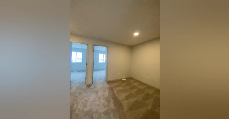 6285 175a Avenue Northwest, Edmonton, AB, T5Y 3N7 - 14