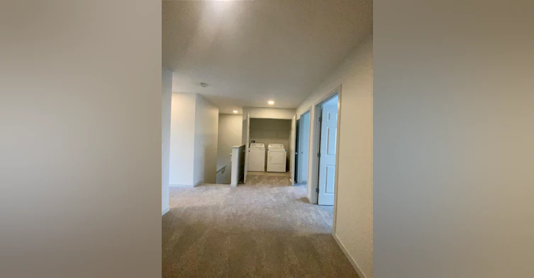 6285 175a Avenue Northwest, Edmonton, AB, T5Y 3N7 - 8