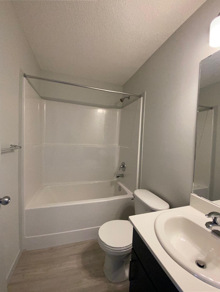 6285 175a Avenue Northwest, Edmonton, AB, T5Y 3N7 - 15