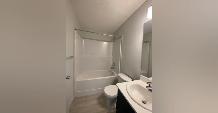 6285 175a Avenue Northwest, Edmonton, AB, T5Y 3N7 - 15