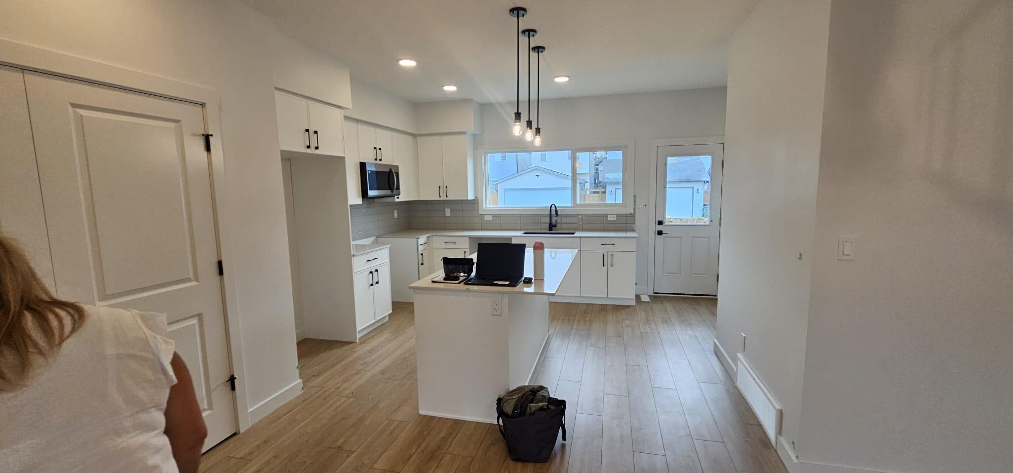 6285 175a Avenue Northwest, Edmonton, AB, T5Y 3N7 - 3