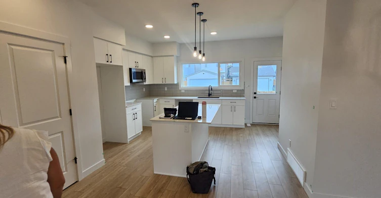 6285 175a Avenue Northwest, Edmonton, AB, T5Y 3N7 - 3