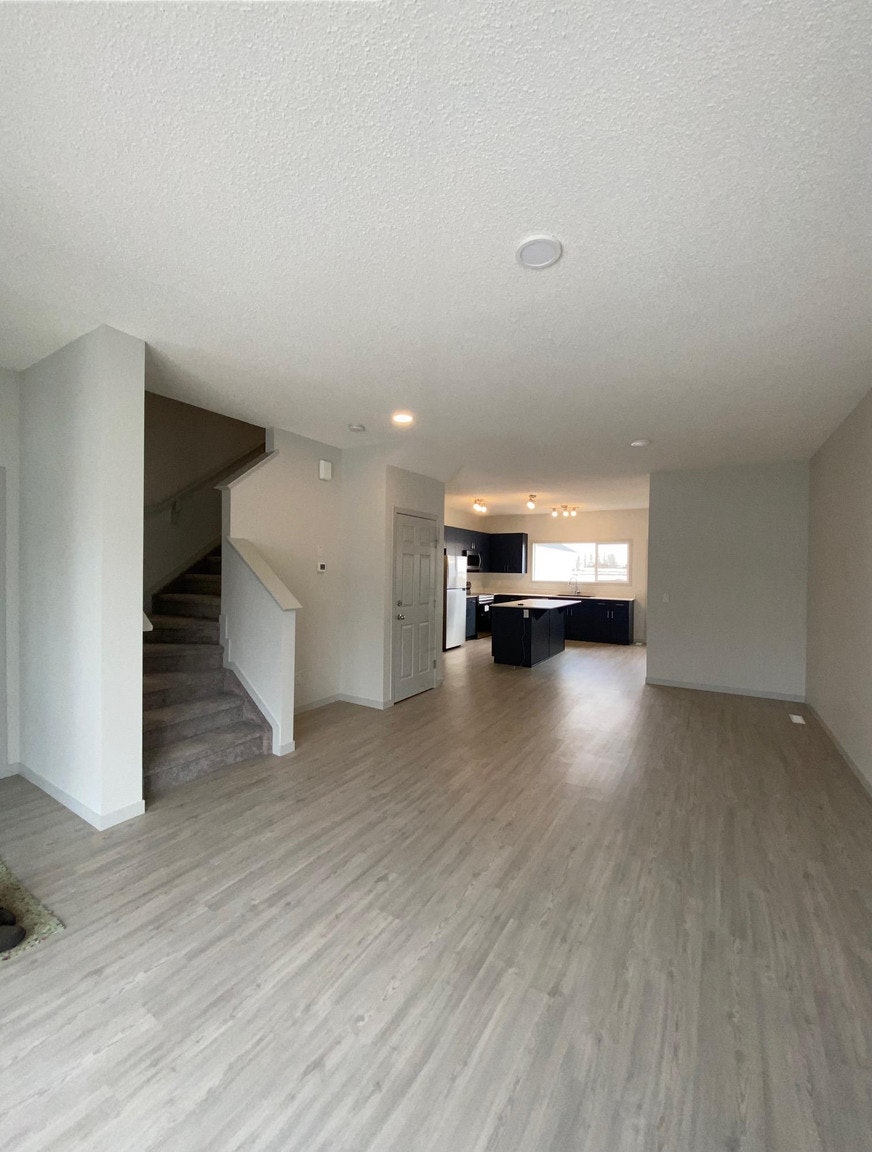 6285 175a Avenue Northwest, Edmonton, AB, T5Y 3N7 - 25