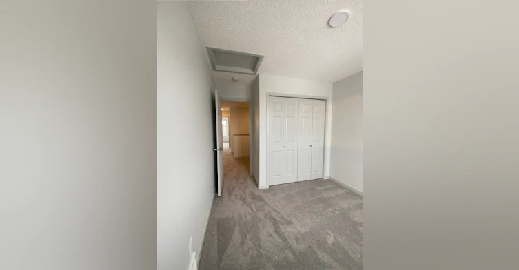 6285 175a Avenue Northwest, Edmonton, AB, T5Y 3N7 - 9
