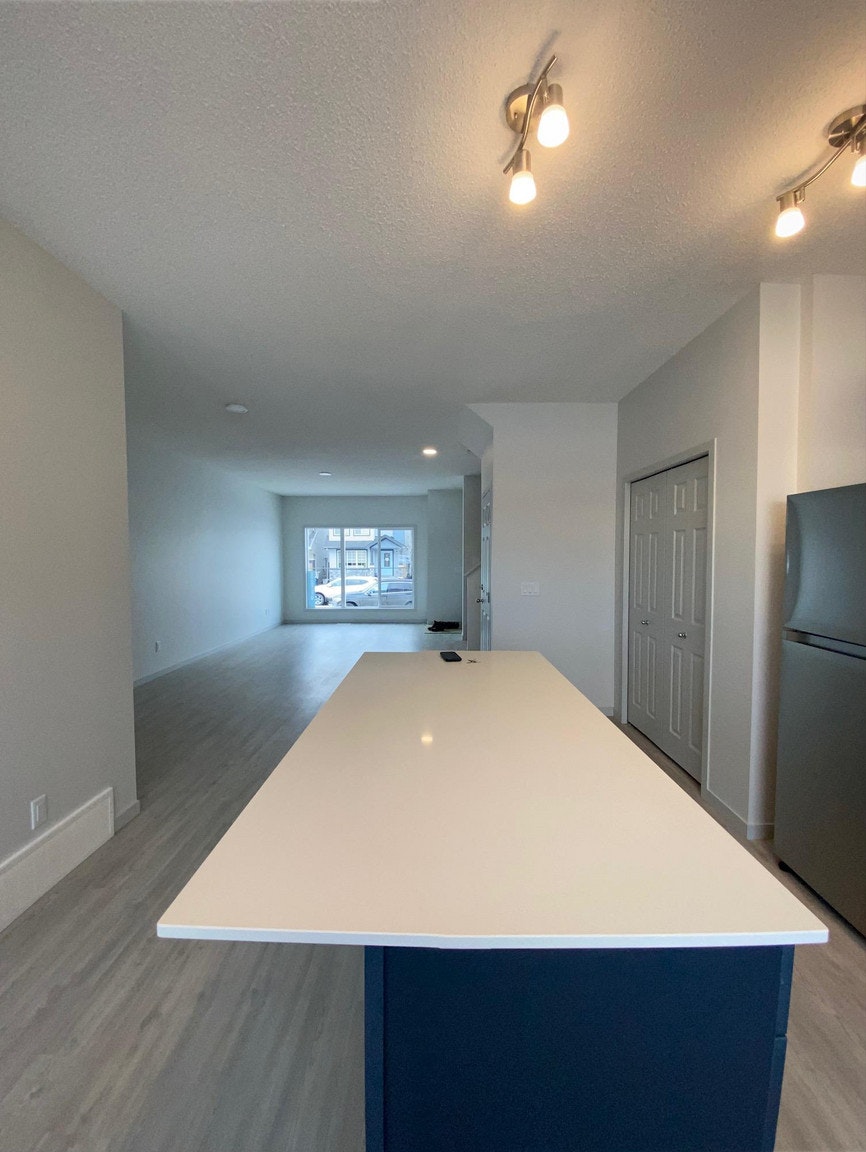 6285 175a Avenue Northwest, Edmonton, AB, T5Y 3N7 - 18
