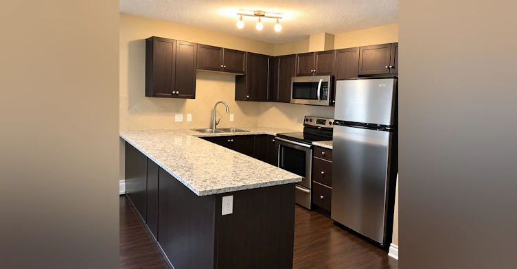 7424-7327 Terwillegar Drive South Northwest, Edmonton, AB, T6R 0L8 - 3