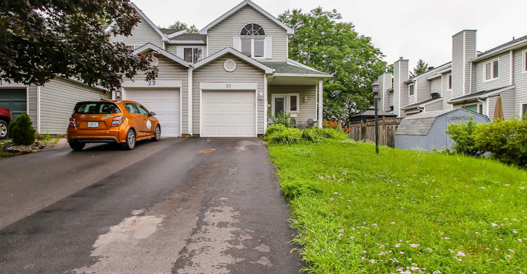 25 Wildpine Court, Ottawa, ON, K2S 1C6