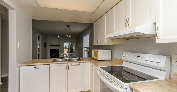 25 Wildpine Court, Ottawa, ON, K2S 1C6 - 7