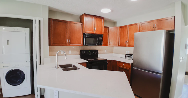 Upper-346 Saddlebrook Way Northeast, Calgary, AB, T3J 0B4 - 4