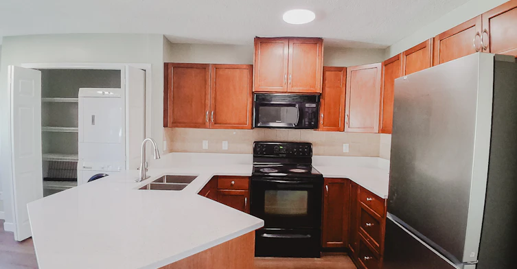Upper-346 Saddlebrook Way Northeast, Calgary, AB, T3J 0B4 - 2