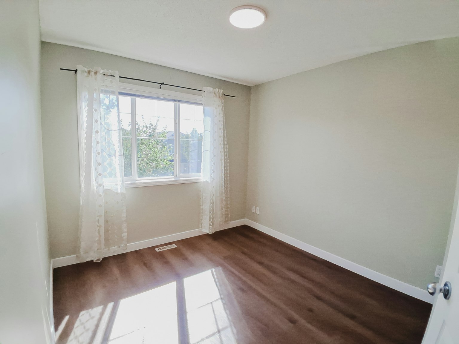 Upper-346 Saddlebrook Way Northeast, Calgary, AB, T3J 0B4 - 9